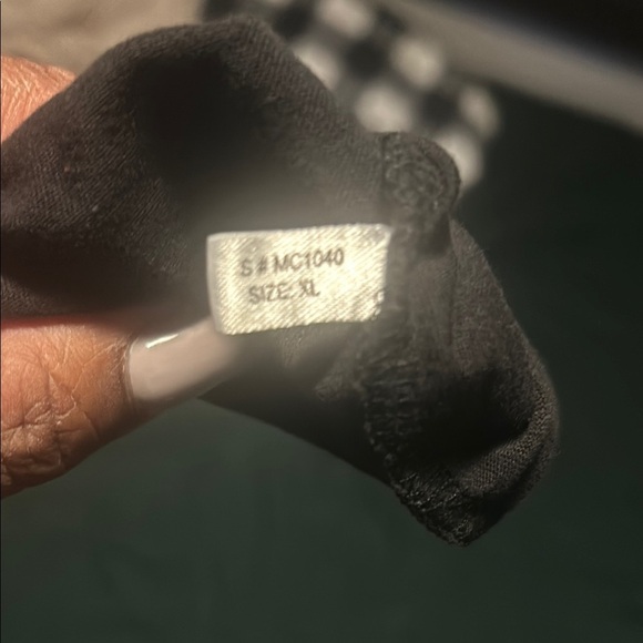 Green and Black Graphic Short Sleeve Tee - Picture 6 of 6